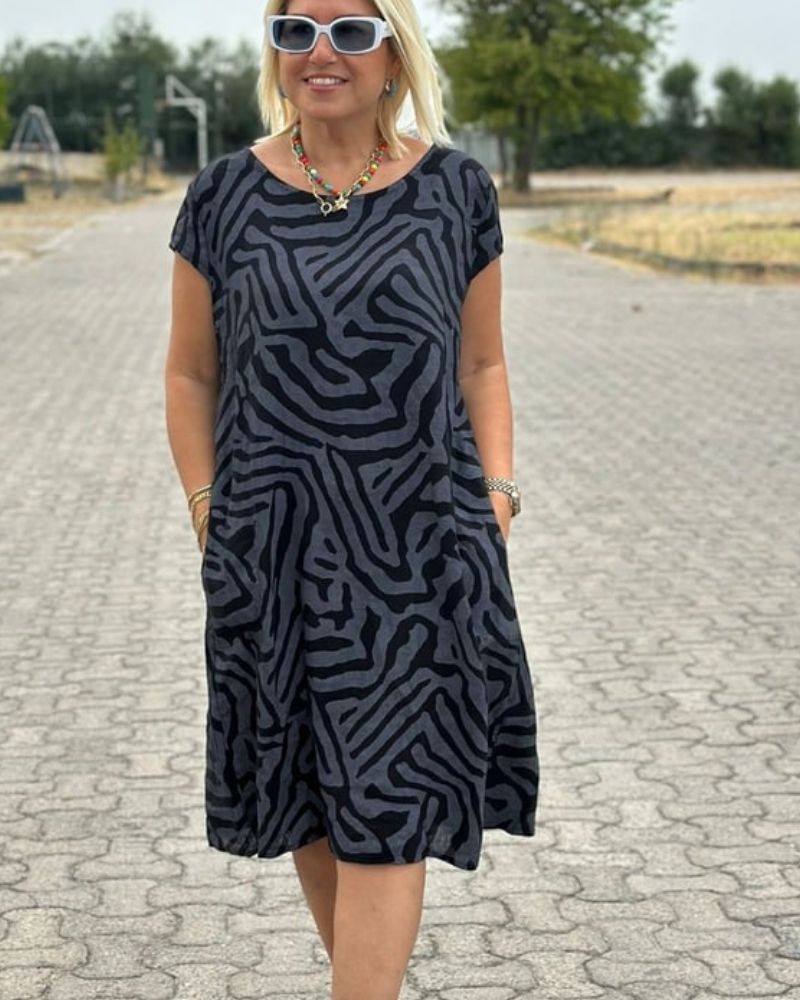 Claudia™ - Summer dress with round neck and beautiful print