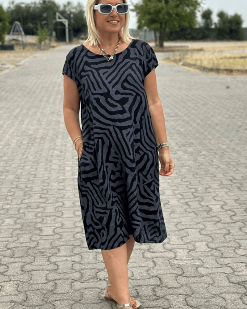 Claudia™ - Summer dress with round neck and beautiful print